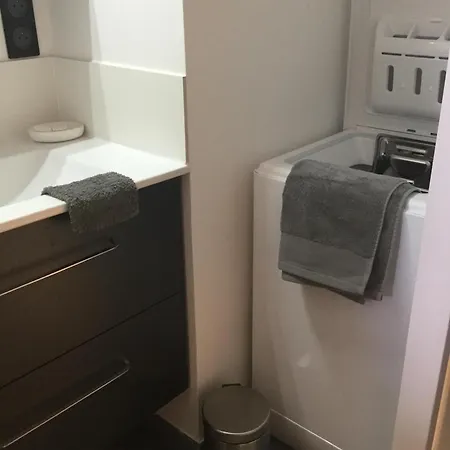 Vendome 9 Apartment